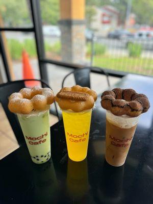 Honeydew MT, peach tea, Vietnamese coffee with mochi donuts