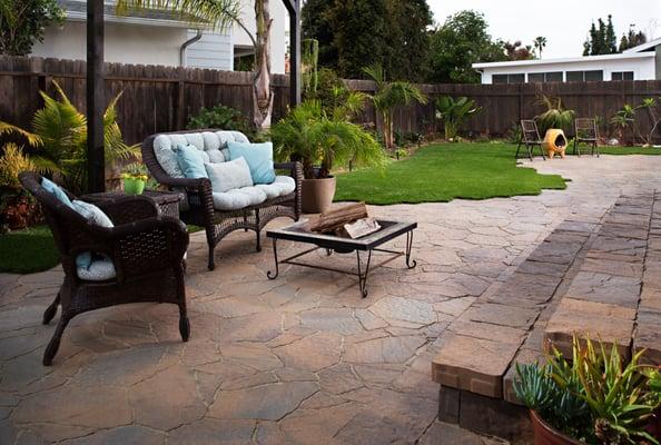 Manufacturer: Belgard | Style: Arbel | Color: Toscana | Pattern: Random Ashlar | Artificial Grass: Tiger Turf | Style: Marquee