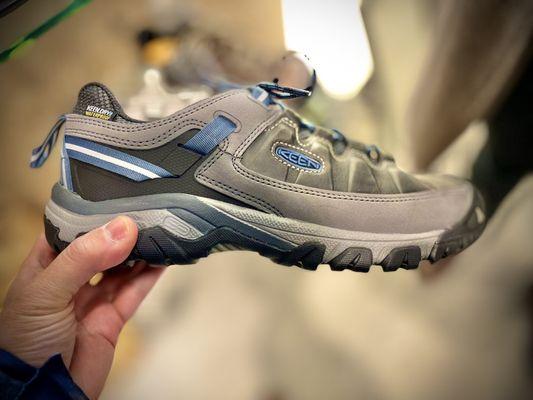 Top quality brand hiking shoes.