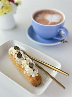 Vanilla Eclair, Lavender coffee