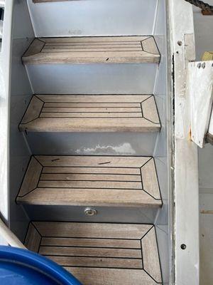 Stairs and floor installation