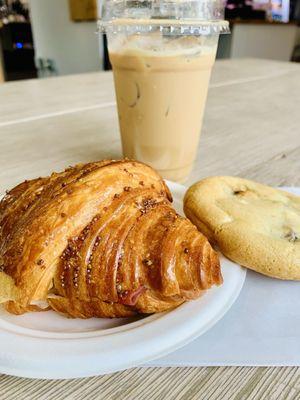 ham & cheese croissant, white chocolate cranberry cookie, es yen coffee