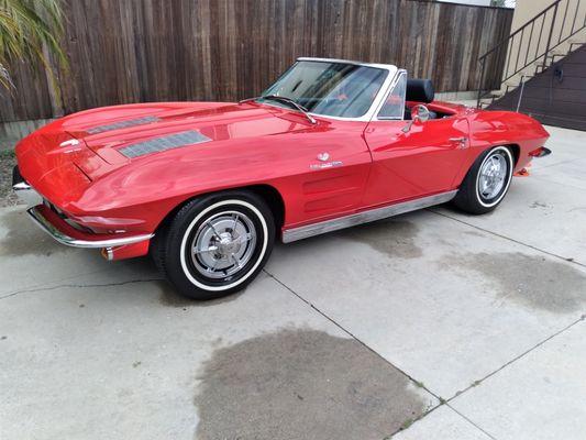 This is a pretty classic Corvette