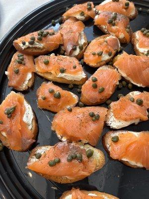 Smoked salmon crostinis