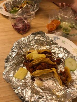 Al pastor tacos