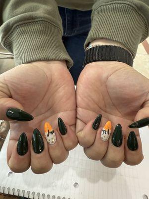 Love my thanksgiving nails. Great job and customer service.