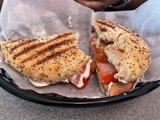 Smoked salmon bagel, delish