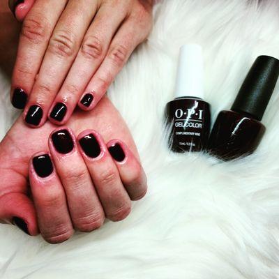 Gel manicure