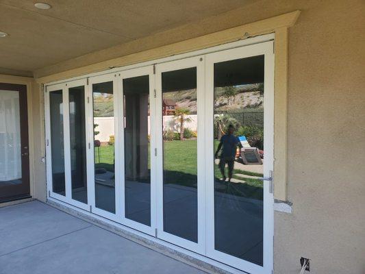 Bifold sliding patio door