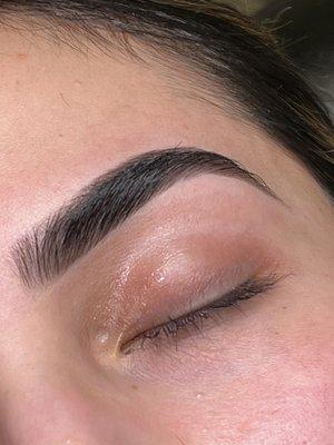 Brow wax and hybrid tint