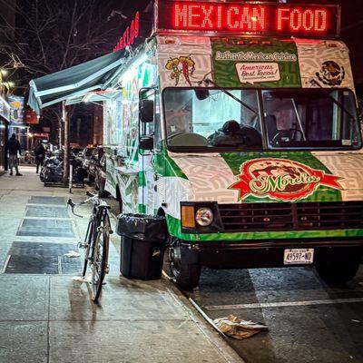 Food truck open late night