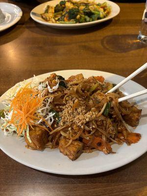 Pad Thai w/fried Tofu