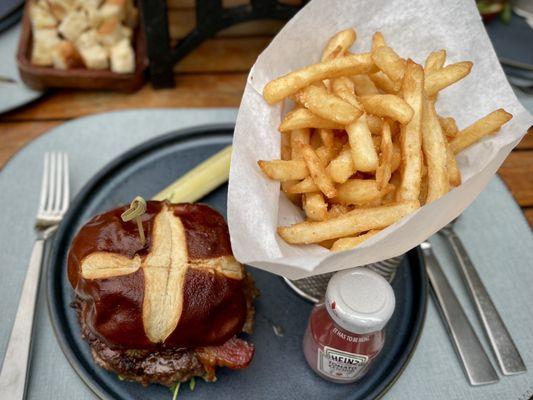 Snake River Farm Wagyu Burger (pretzel bun, onion jam, bacon, smoked Gouda, arugula, garlic aioli, Parm fries) Prix Fixe 2023/24