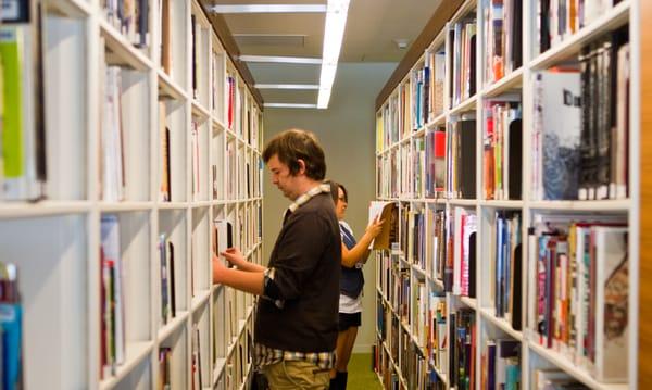 FIDM/Fashion Institute of Design & Merchandising San Francisco Library