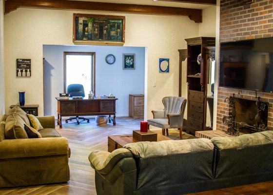 Rancho Milagro Group Room