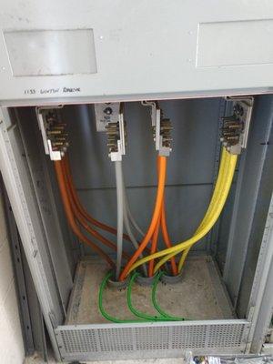 Parallel feeder termination