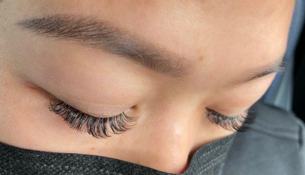 Mink eyelash extensions by Michelle