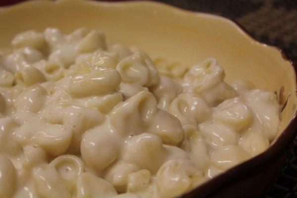 Creamy White Cheddar Mac n Cheese. Try it by itself or on our delectable Mac n Cheese Pizza!