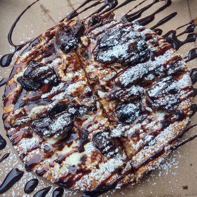 Chocolate Chunk Cookie Pizza