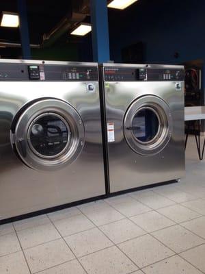 These machines wash EIGHT loads and only cost 825!