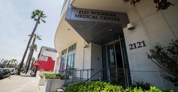 Entrance to the facility Surgery Center of the Pacific on Wilshire