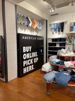 American Eagle Store