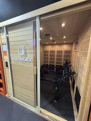 HOTWORX thunder room