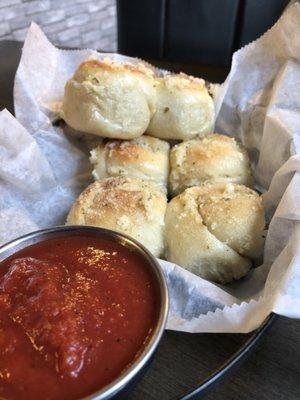 Garlic Knots with marinara