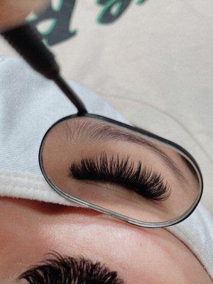 Service: textured mega volume lashes