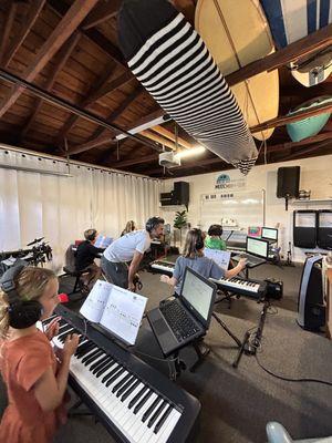 Piano Express Classes now Open!  Open houses held by appointment on Saturdays to come see the classroom and try out the software!