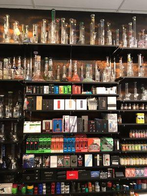 Looking for dry or concentrate vapes or glass of any kind? Vapor Plus has an excellent collection!