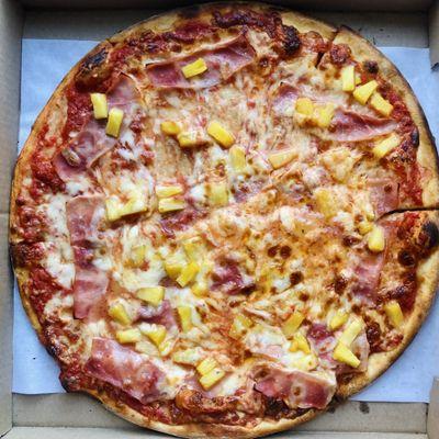 Hawaiian Pizza, delicious!