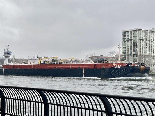 12/29/21 Huge Barge