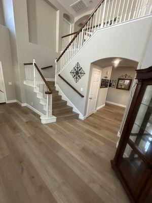 Vinyl Plank Flooring w/5" Baseboards & stairs w Skirts