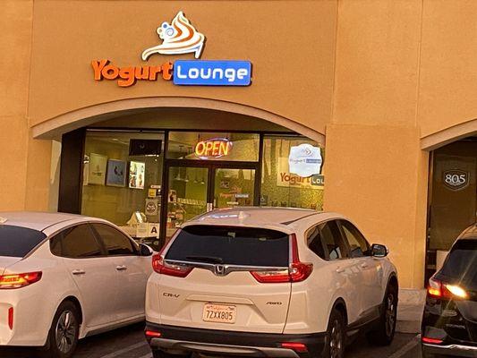 Yogurt Lounge