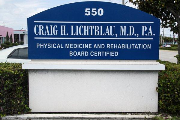 Craig H. Lichtblau, M.D., P.A. Outside