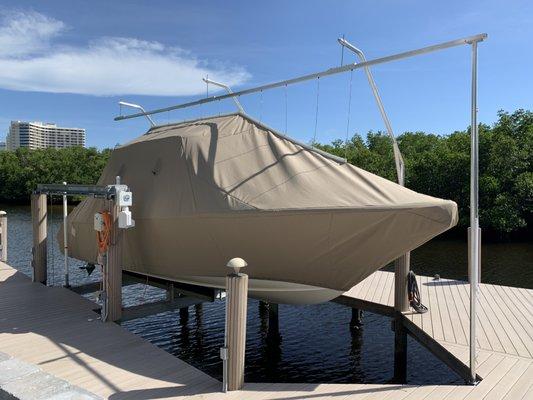 Liberty Cover on a 2019 SeaHunt Gamefish 30