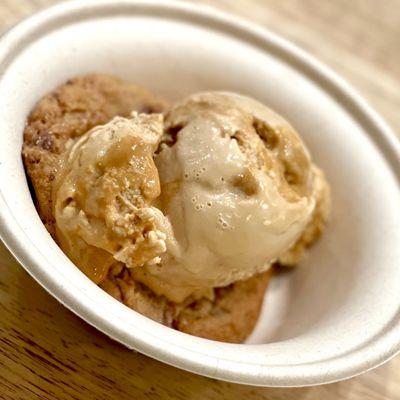 Toffee Crunch Cookie  Salted Caramel