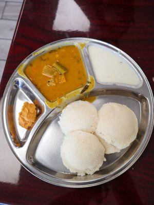 Idli & Sambar @tiffhuangry