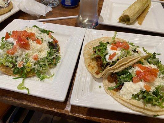 Tacos Al pastor y tostada de cecina