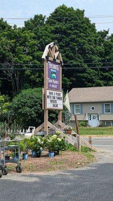 Freund's Farm Market and Bakery