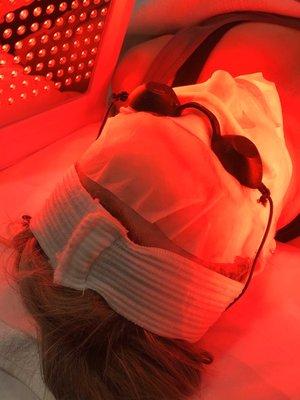 Red light therapy so good for so many things!! The best!!!