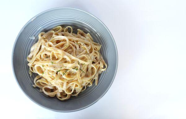 Fettuccine w. White Sauce