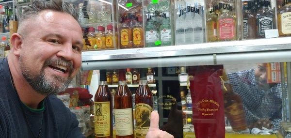 Biggest selection of pappy van winkle I ever saw. Owner was very cool. Prices are pricy but im sure his rent is super high. One of my favs