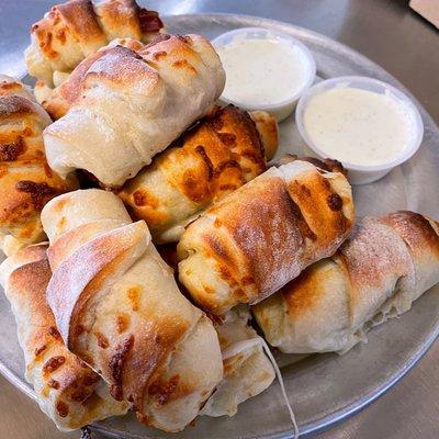 Pizza rolls