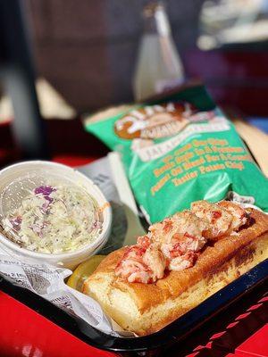 Lobster Roll & House Made Coleslaw  @phidingthefam