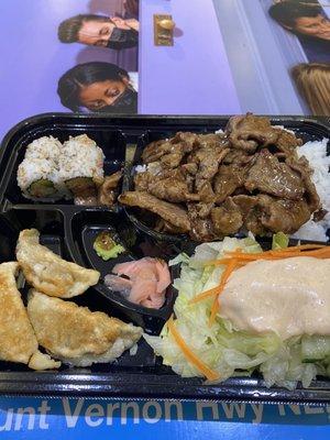 Beef bento w steamed rice