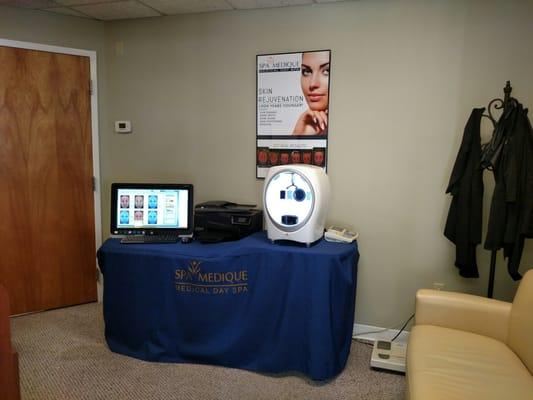 It all start with a computerized facial analysis using the JANUS-II.