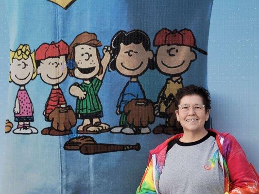 Loving sis and the Peanuts crowd.