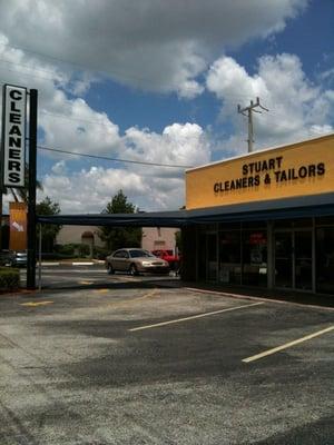 Stuart's Hometown Cleaners & Tailors